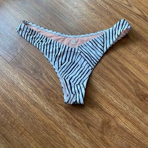 Sisstrevolution high hip bikini